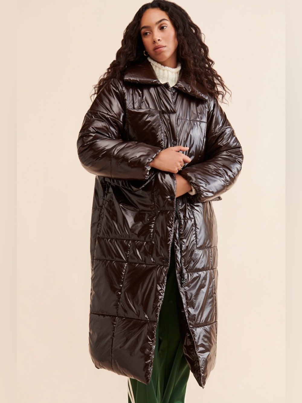 Large Baum und pferdgarten Delaware Long Shiny patent Puffer Coat Brown flaw